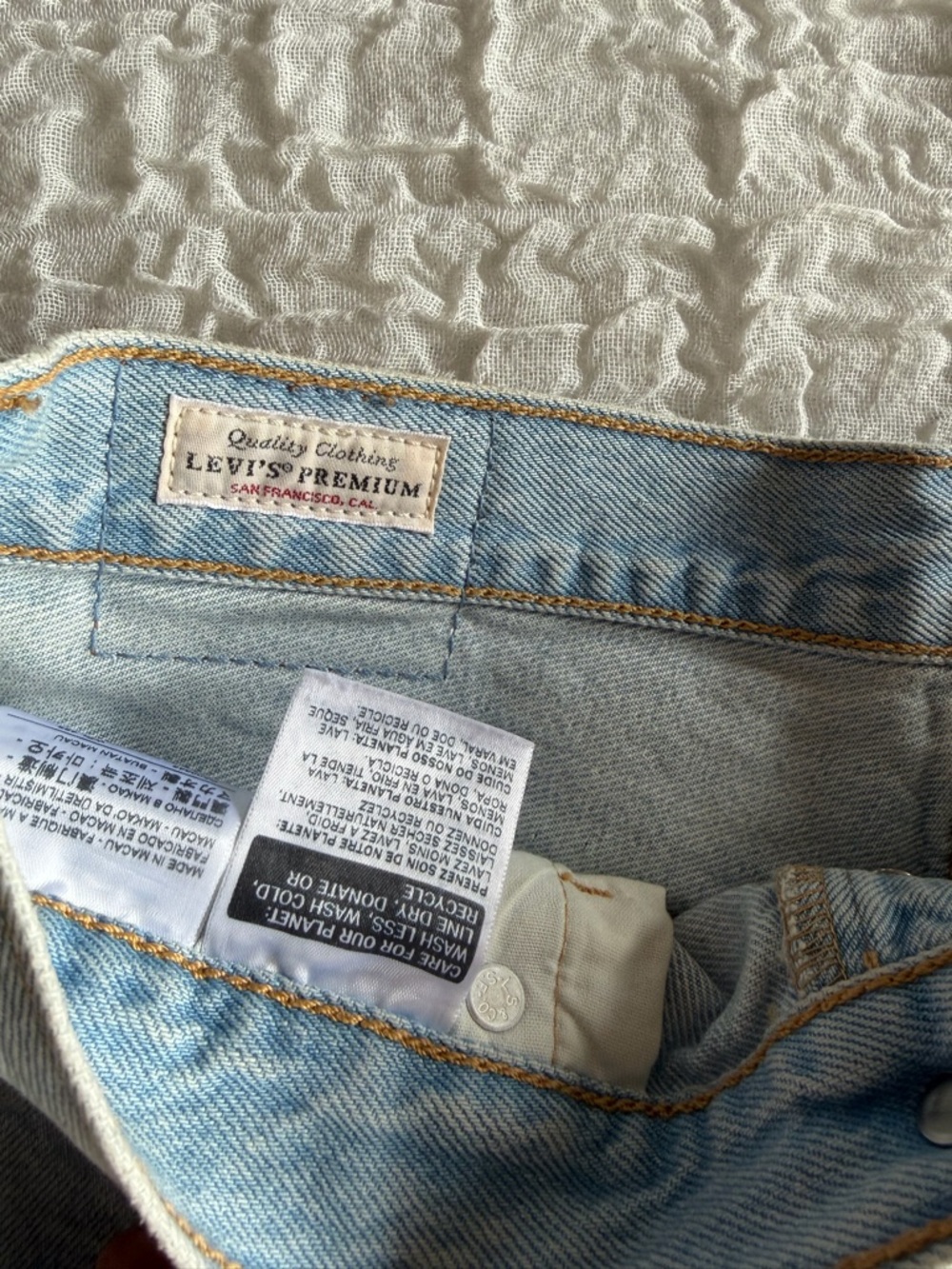 Levis 501 Original High Rise Distressed Denim Shorts 27 - Picture 5 of 10
